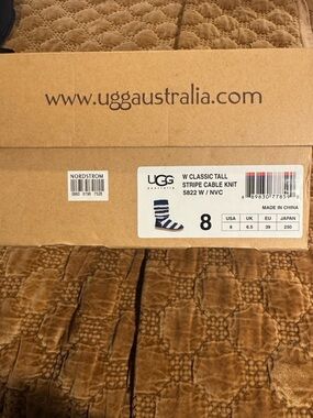 UGG W Classic Tall Stripe Cable Knit Boots - Navy & White Stripes